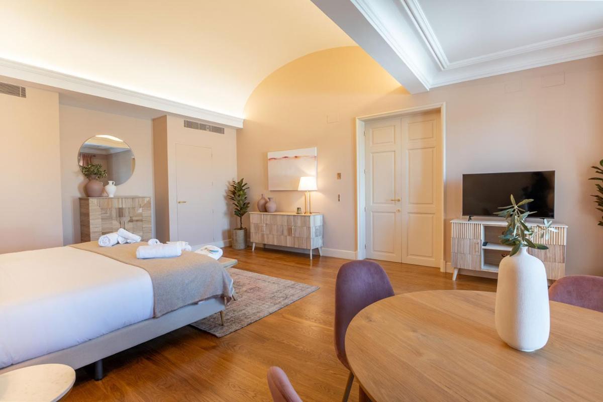 Hotel Font De La Canya Avinyonet del Penedes Exterior photo